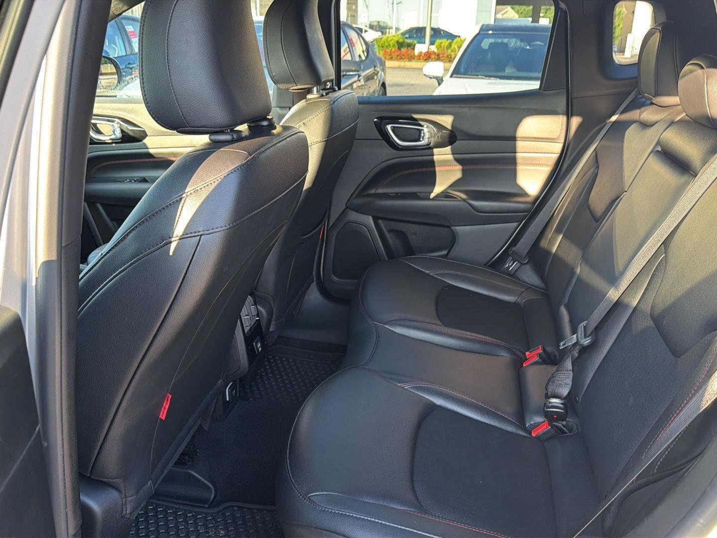 2025 Jeep Compass Trailhawk - Photo 11