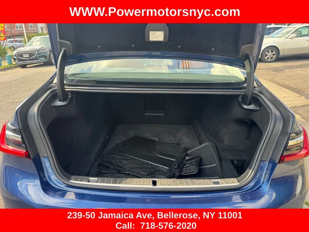Used 2022 Blue BMW 750i xDrive image 20