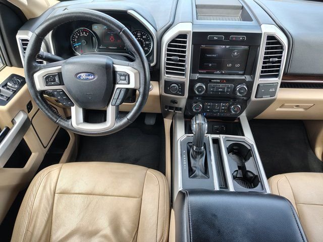 Used 2015 White Ford Lariat image 6
