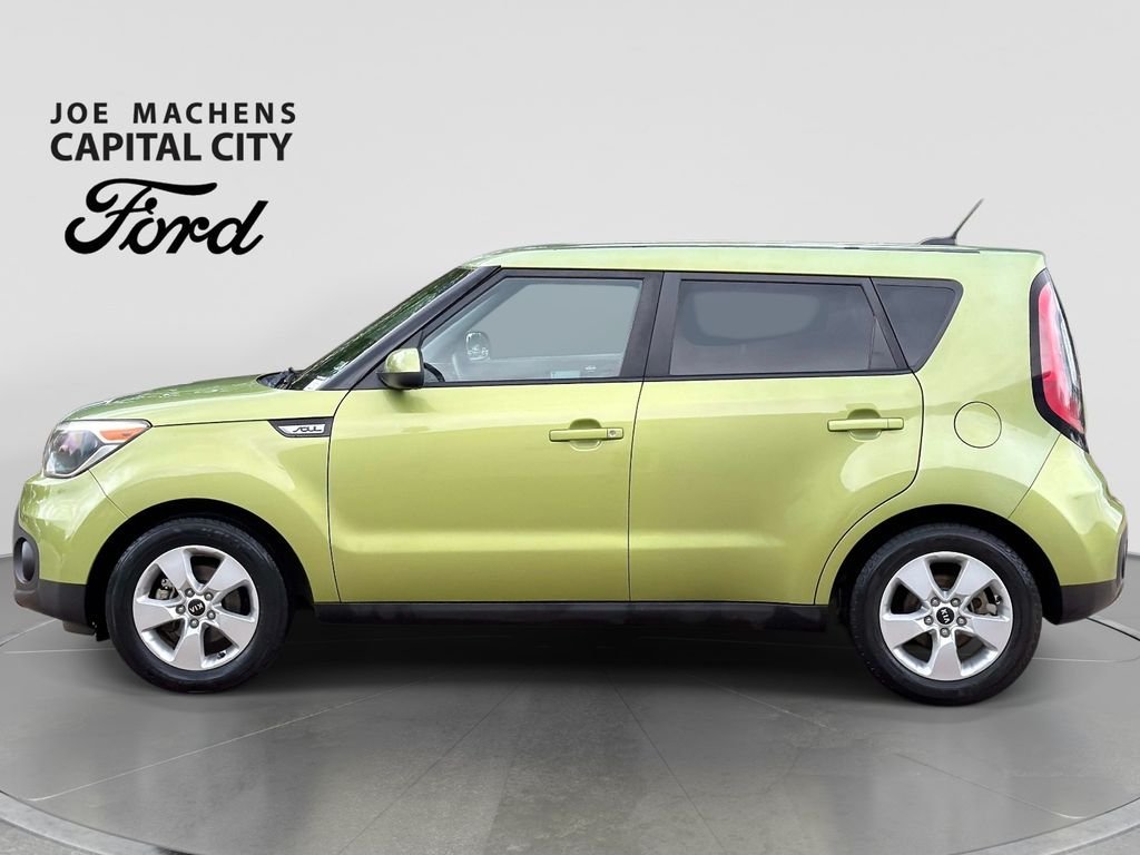 Used 2019 Green Kia Base image 8