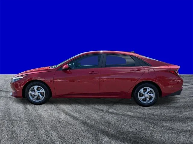 Certified Used 2022 Scarlet Red Hyundai SE image 7