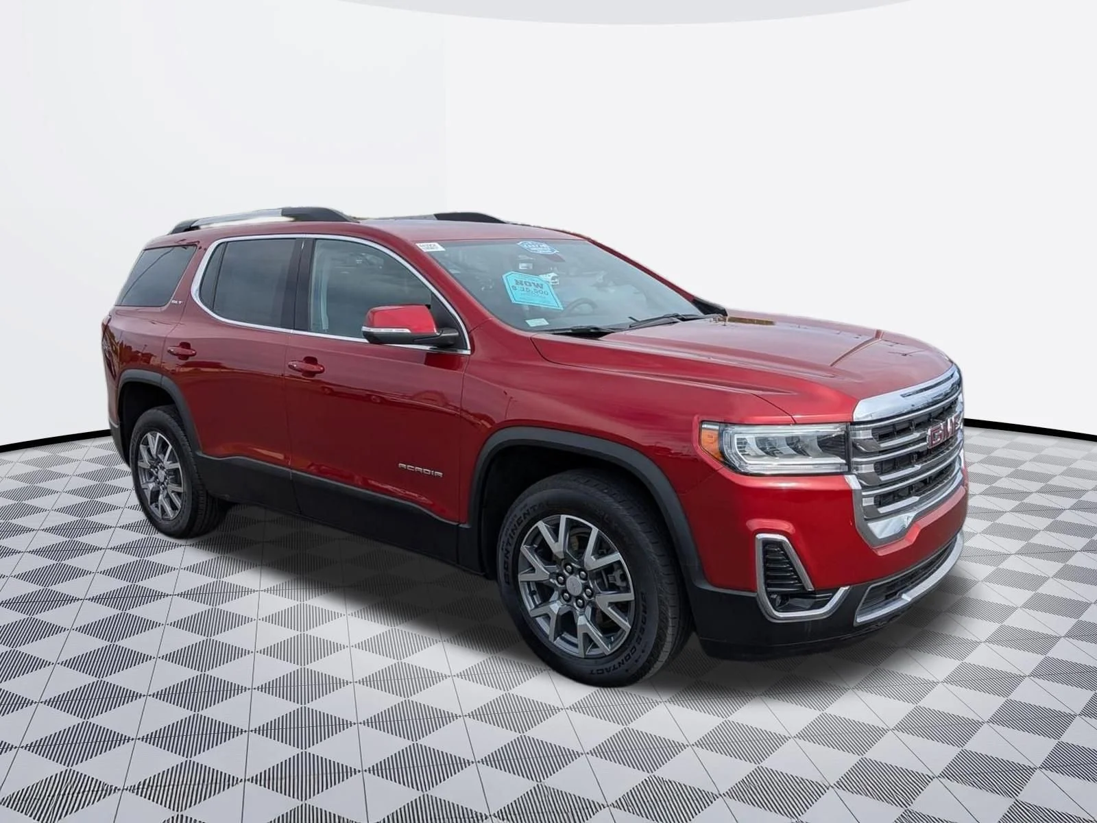 Used 2023 Volcanic Red Tintcoat GMC SLT image 3