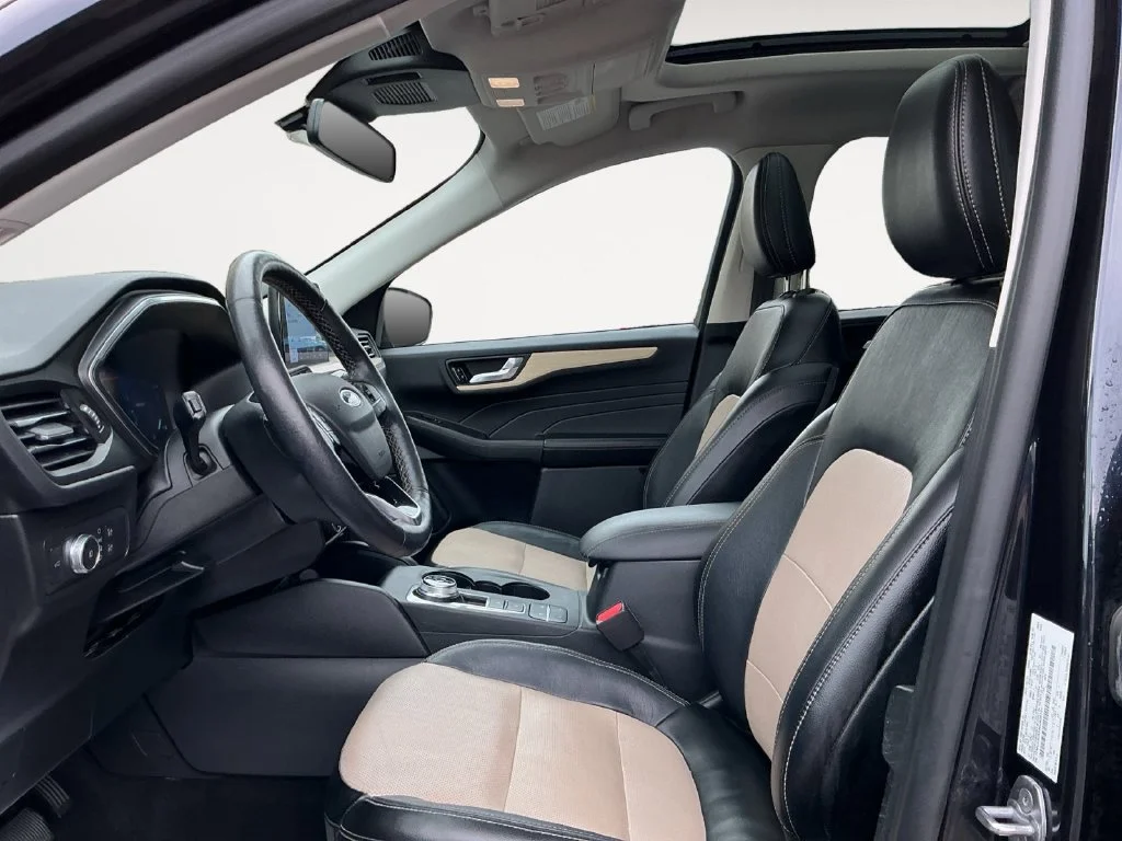 Used 2021 Blue Ford Titanium image 11