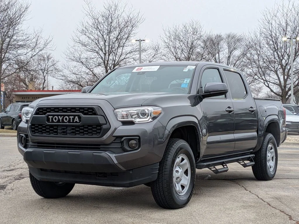 Used 2022 Gray Toyota SR image 3