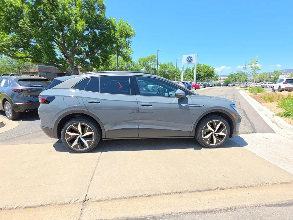 Certified Used 2024 Gray Volkswagen Pro S image 7