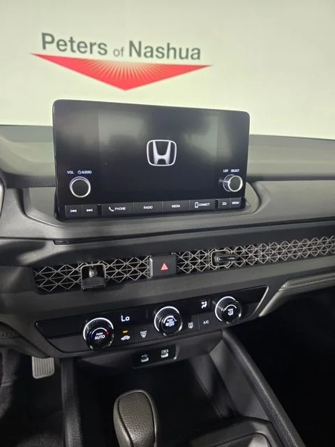 Used 2025 White Honda LX image 21