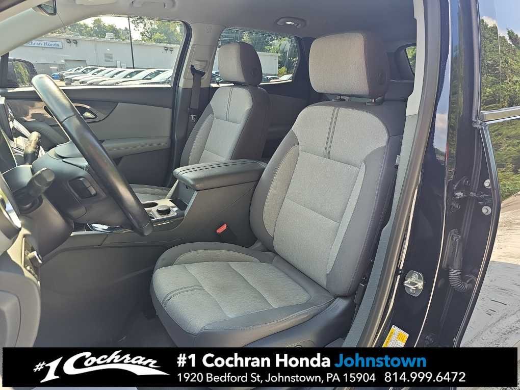 Used 2020 Midnight Blue Metallic Chevrolet LT image 16