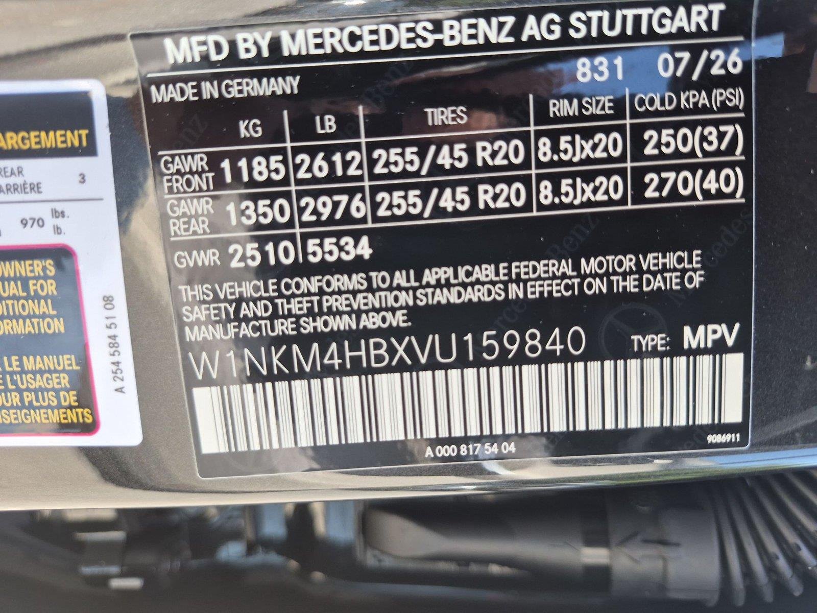 New 2027 Graphite Grey Metallic Mercedes-Benz GLC 300 image 39