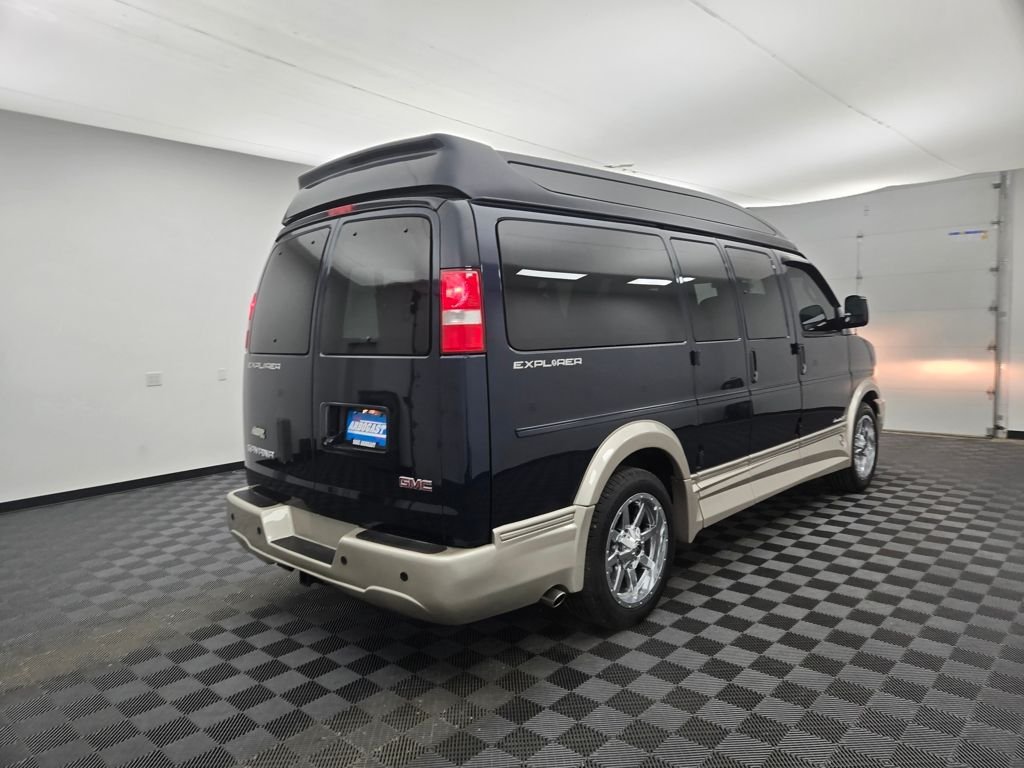 Used 2023 Blue GMC Explorer Limited SE image 3