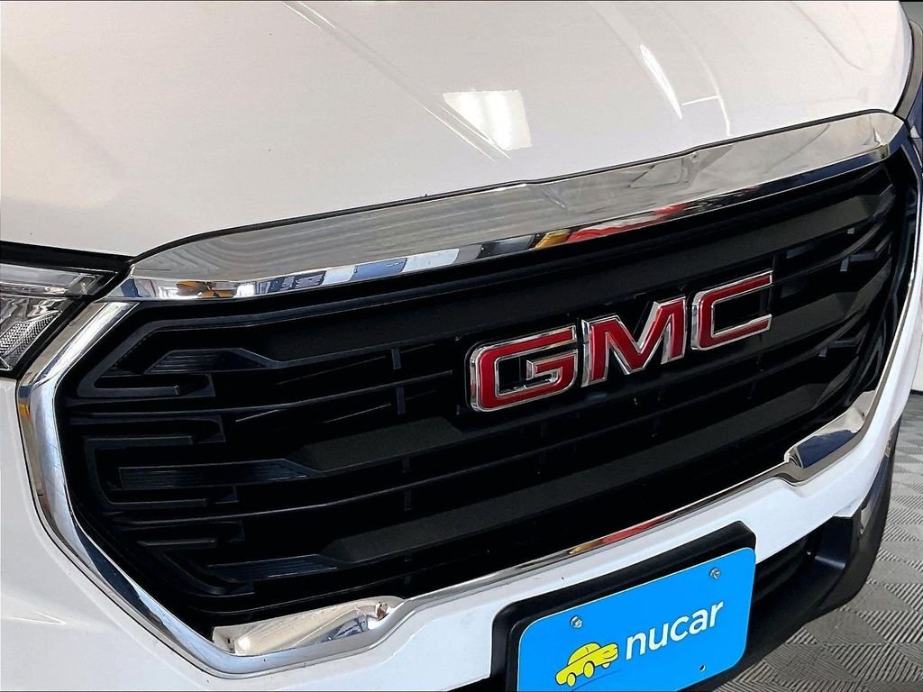 Used 2024 White GMC SLE image 31