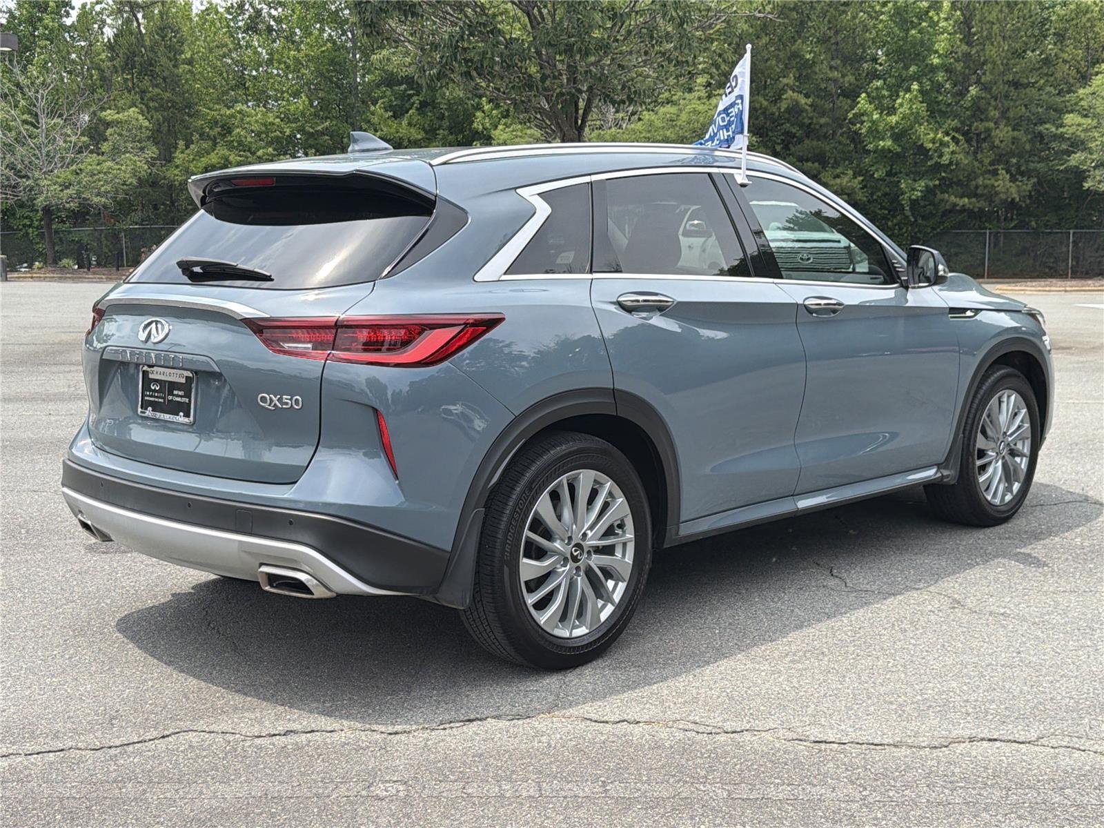 Used 2024 Slate Gray INFINITI LUXE image 30