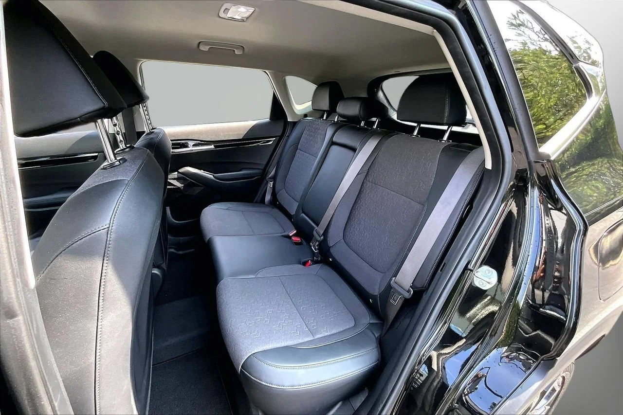 Certified Used 2025 Black Kia X-Line image 21