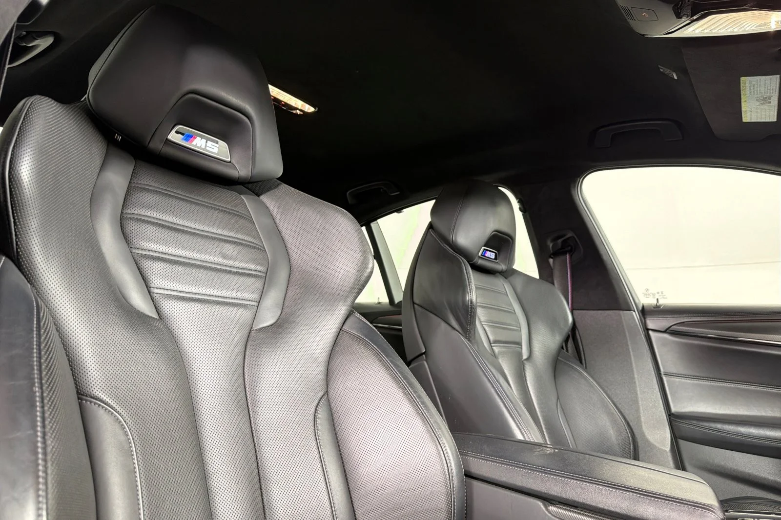 Used 2023 BLACK SAPPHIRE BMW Sedan image 15