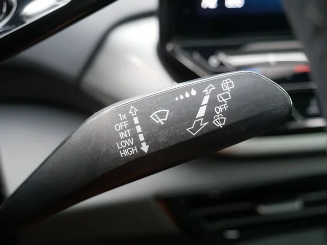 Used 2023 Deep Black Volkswagen Pro S image 35
