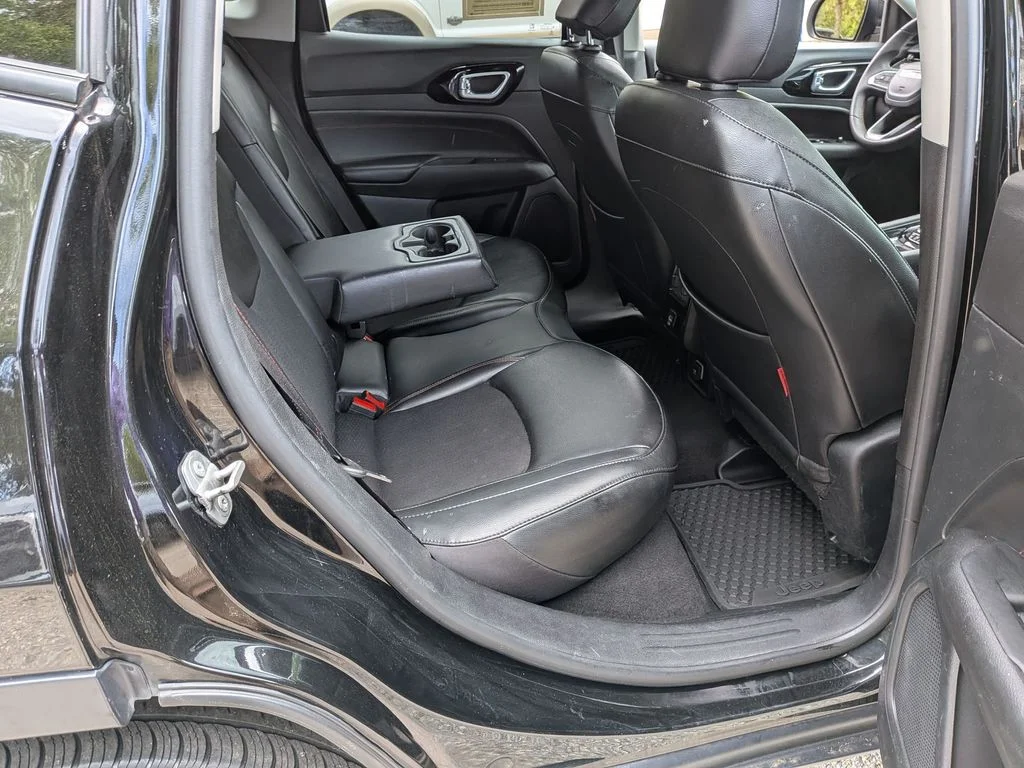 Used 2022 Black Jeep Trailhawk image 21