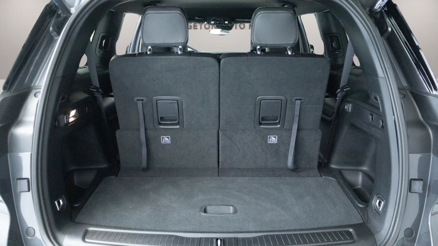 Used 2024 Gray Jeep Limited 4x4 image 30