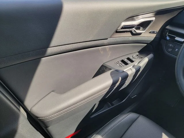 Used 2026 White Kia X-Line image 31