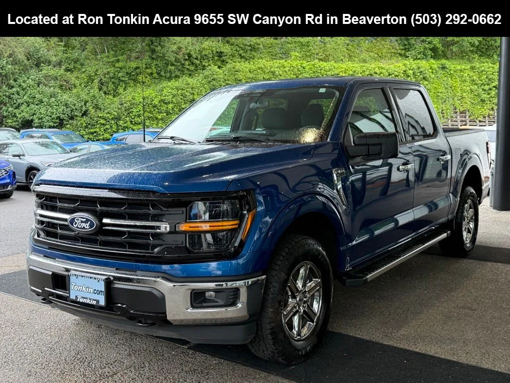 Used 2025 Atlas Blue Metallic Ford XLT image 4