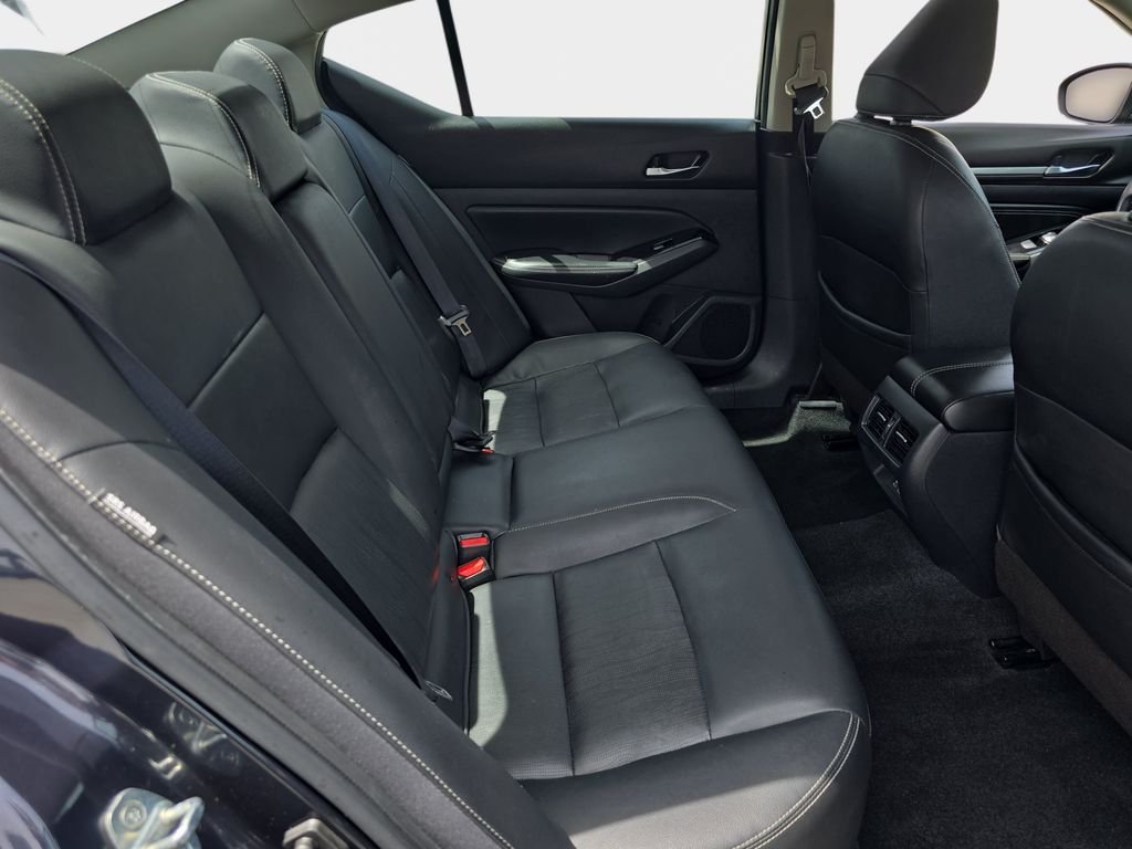 Used 2020 Blue Nissan 2.5 SL image 13