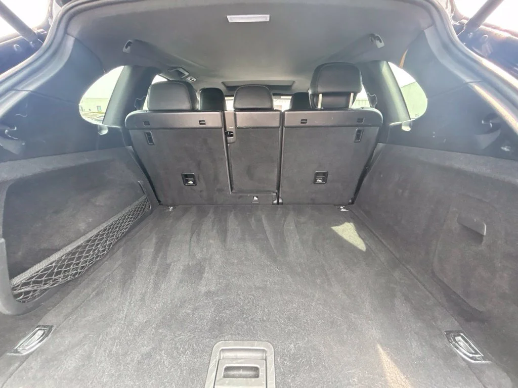 Used 2018  Porsche  image 19