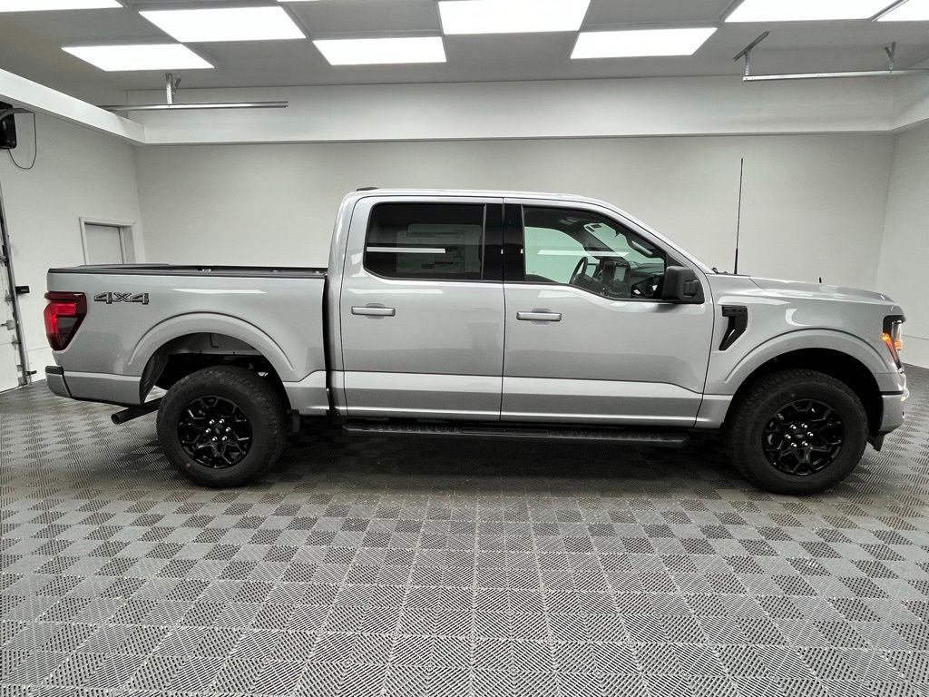 New 2026 Silver Ford XLT image 7