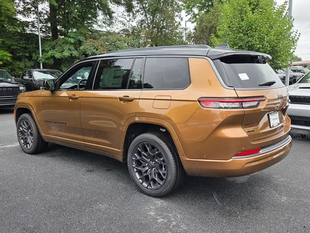 New 2026 Copper Shino Metallic Clear-Coat Exterior Paint Jeep Summit image 6