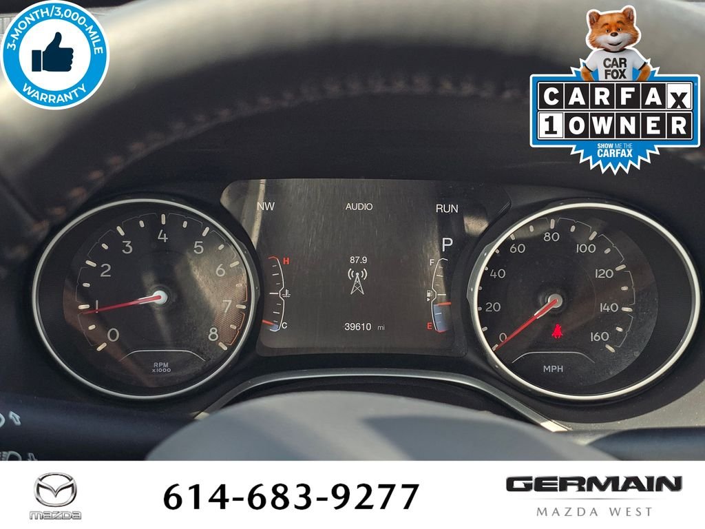 Used 2020 White Jeep Latitude image 25