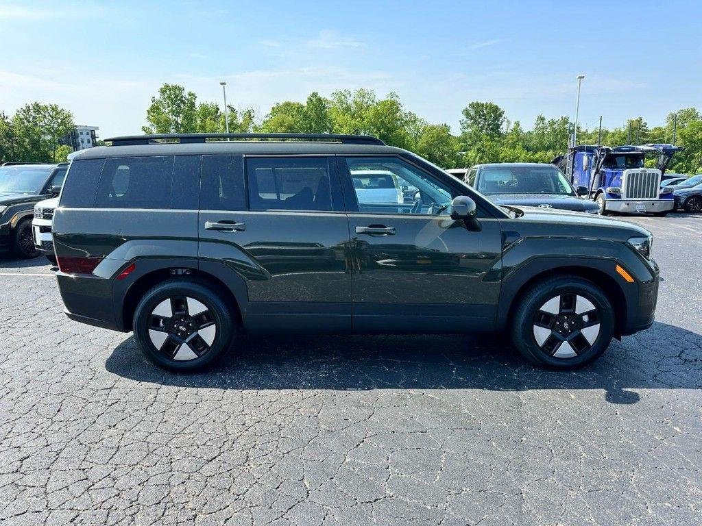 New 2026 Green Hyundai SEL image 2
