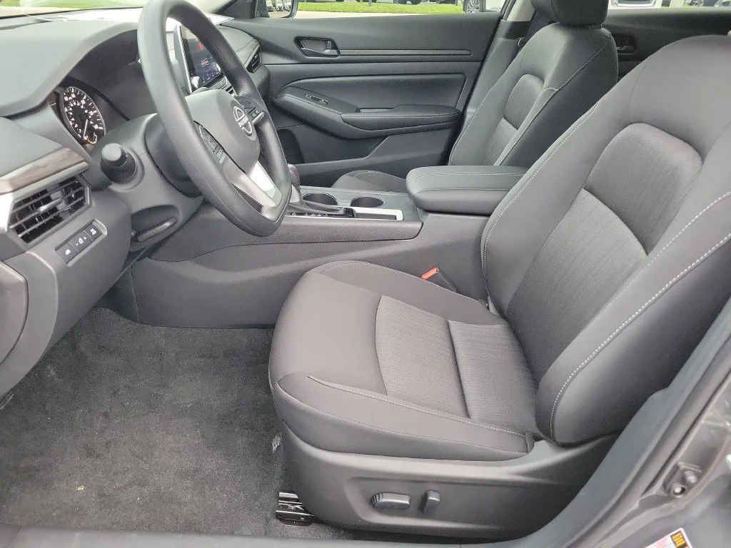 New 2026 Gray Nissan 2.5 SV image 19