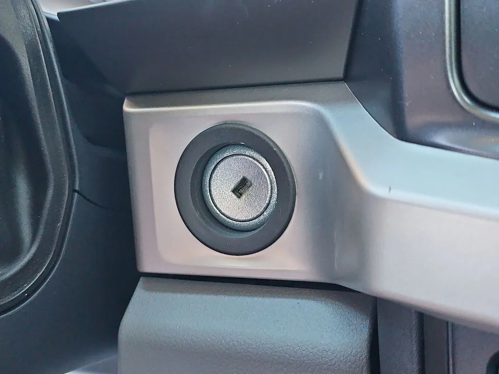 2025 Ford F-350 Super Duty XL - Photo 36