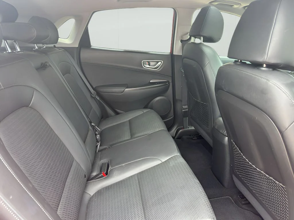 Used 2021 Pulse Red Hyundai Limited image 17