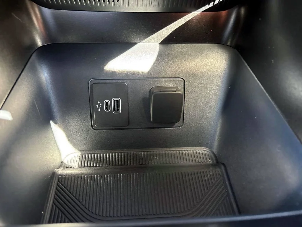 Used 2026 Black Metallic Ford Active image 30