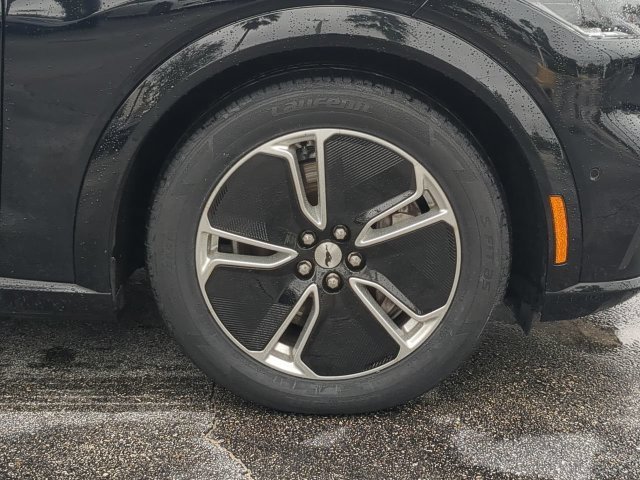 Used 2023 Black Ford Premium image 11