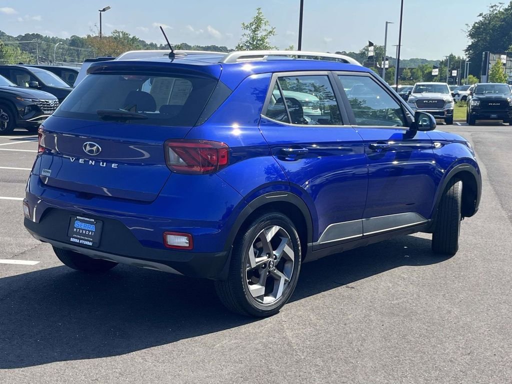 Used 2024 Blue Hyundai SEL image 3