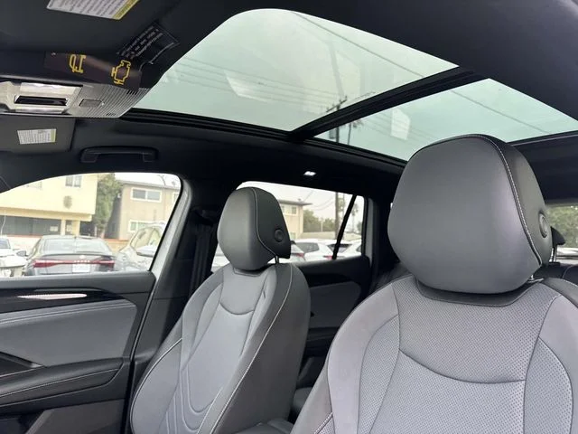 New 2026 White/off-white Volkswagen 2.0T SE R-Line Black image 15
