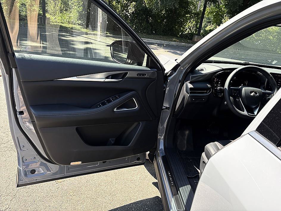 New 2027 HARBOR GRAY INFINITI SPORT image 9