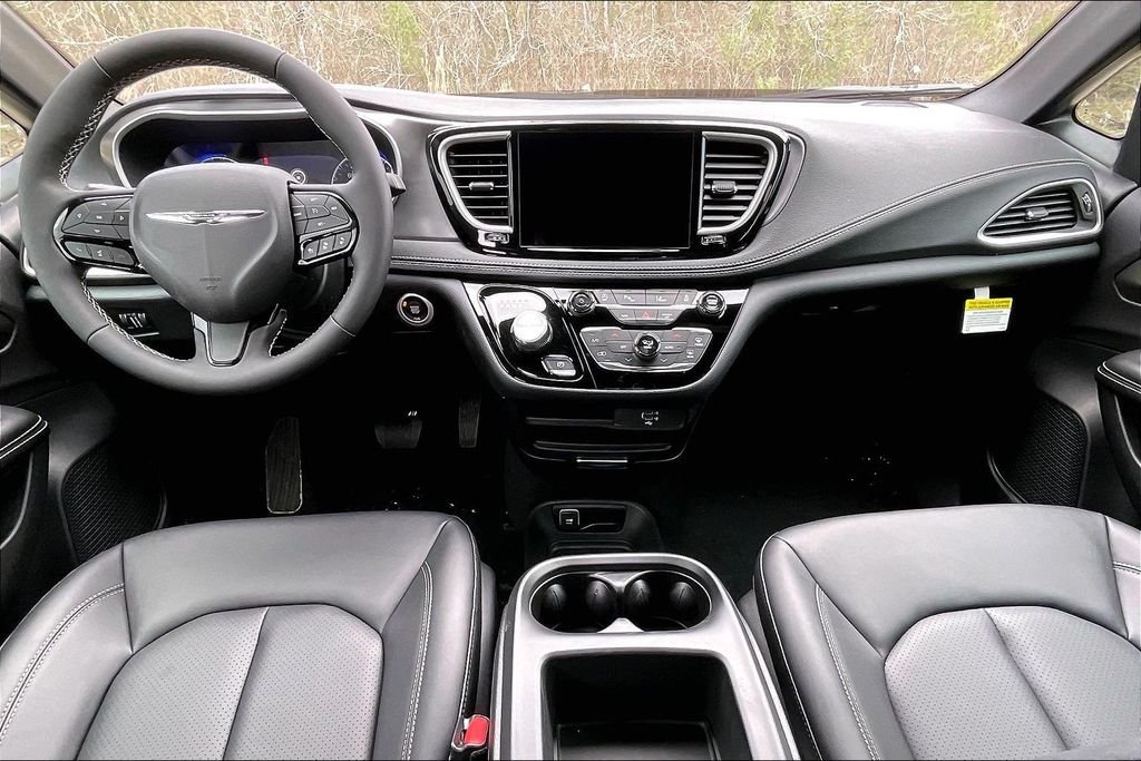 New 2026 Chrysler Pacifica Select 4D Passenger Van