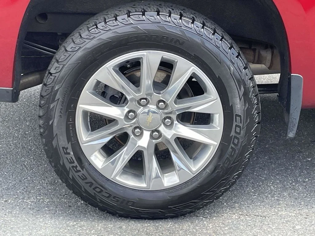 Used 2022 Red Chevrolet LTZ image 12