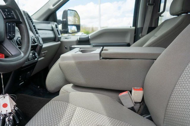 Used 2018 Black Ford XLT image 19