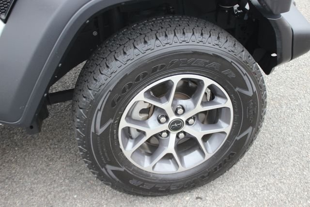 Used 2024 White Jeep Sport S image 35