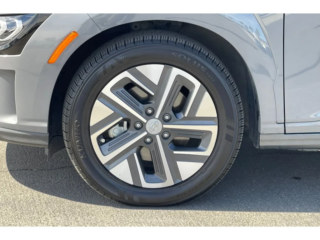 Used 2023 Galactic Gray Hyundai Limited image 46