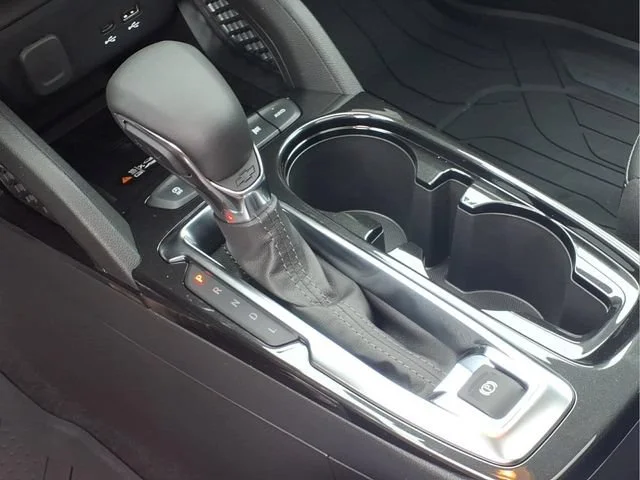 New 2026 Mosaic Black Metallic Chevrolet ACTIV image 8