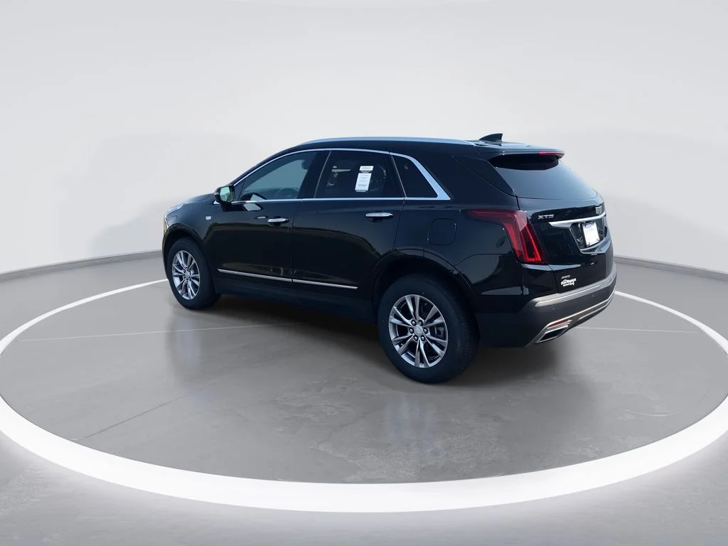 Used 2022 Black Cadillac Premium Luxury image 6