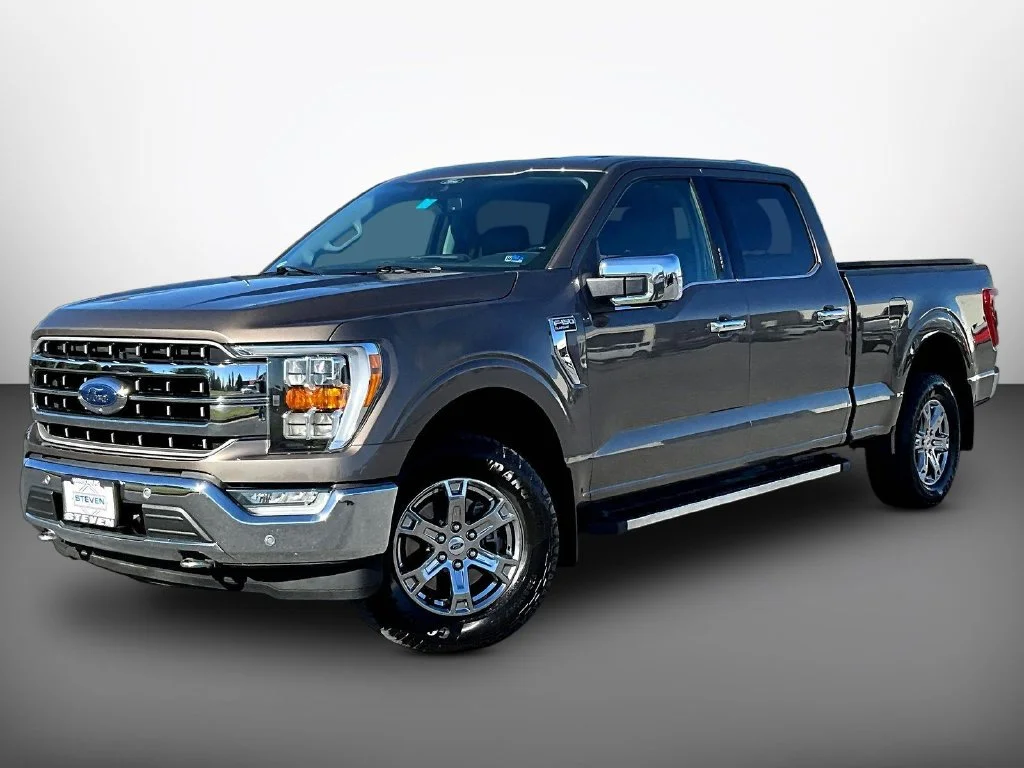 Used 2021 Gray Ford Lariat image 3