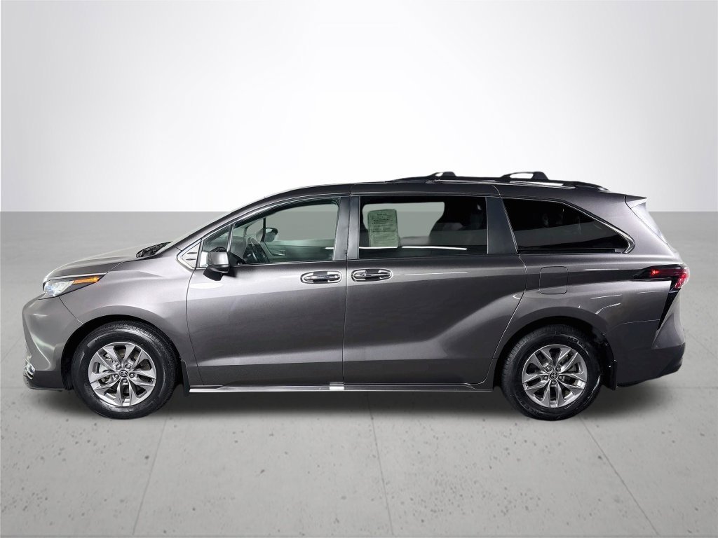 Used 2023 Predawn Gray Mica Toyota XLE image 9
