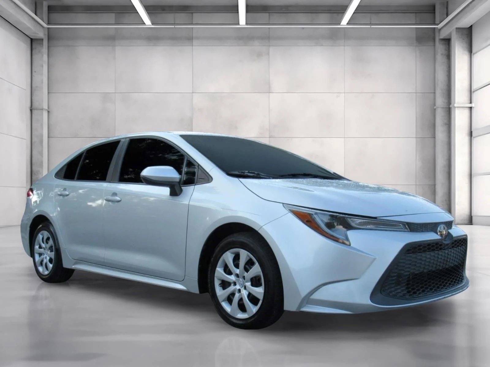 Used 2022 Silver Toyota LE image 1