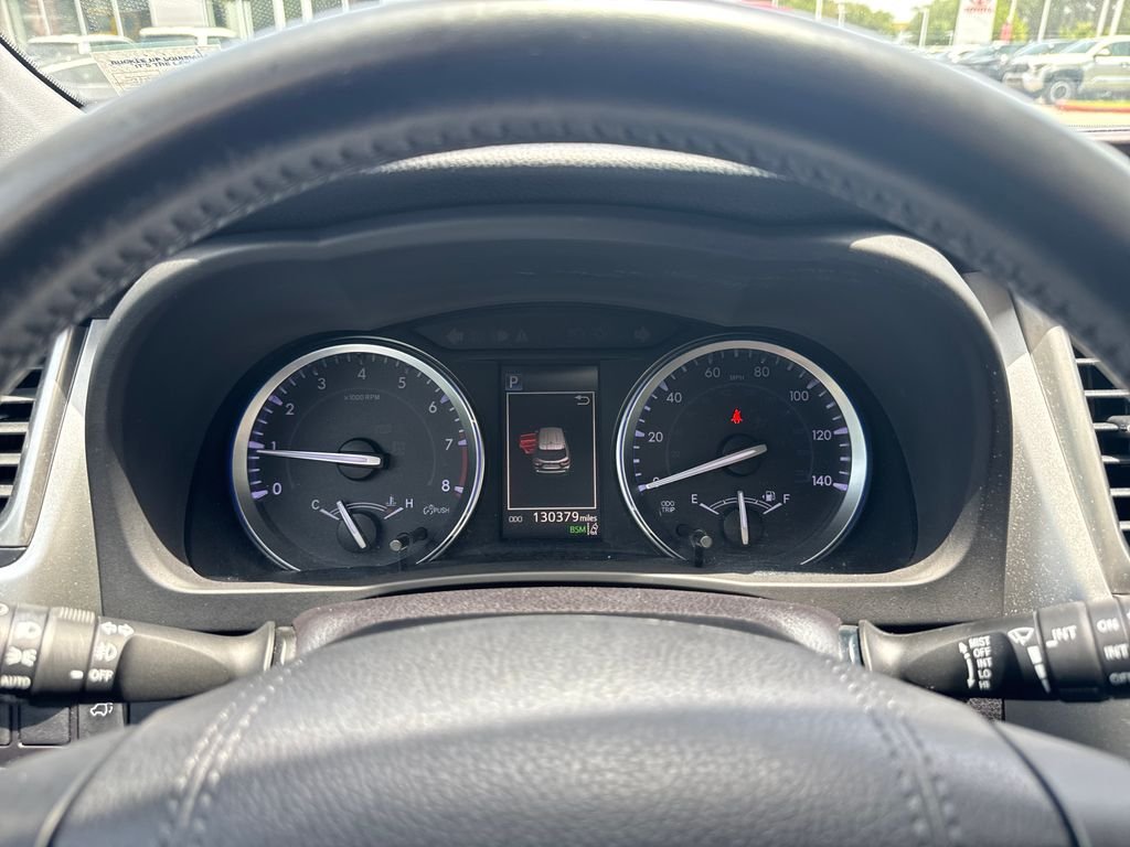 Used 2018 Gray Toyota Limited image 30