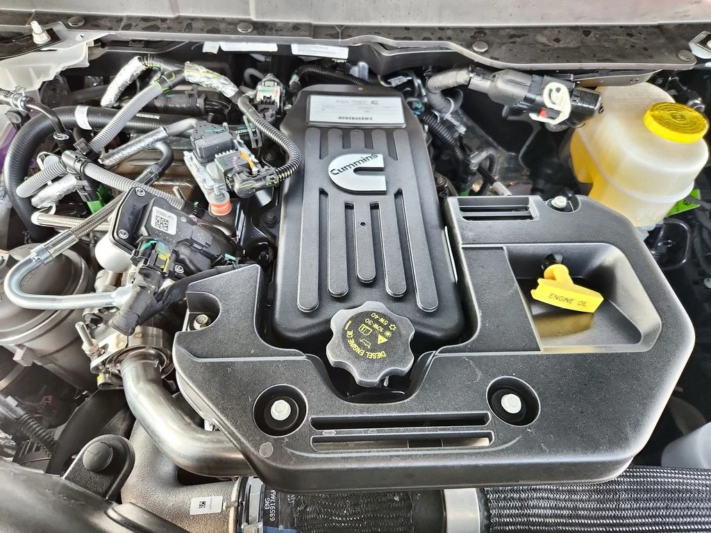 New 2026 Bright White Clearcoat RAM Big Horn image 25