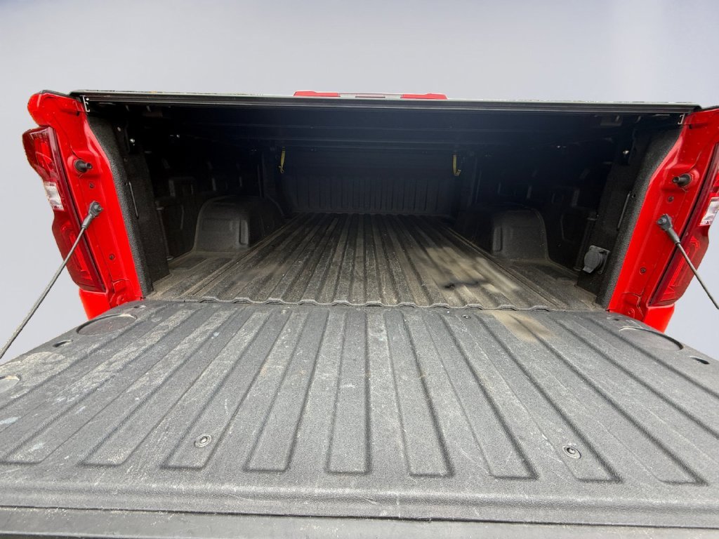 Used 2022 Red Chevrolet Custom image 20
