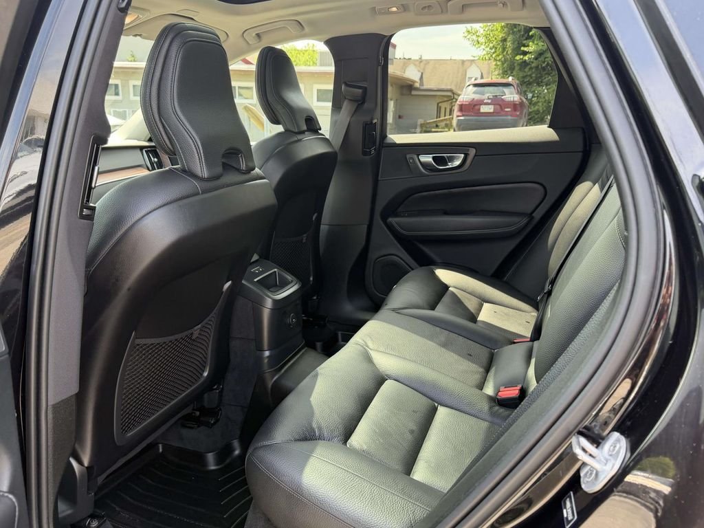 Used 2024 Black Volvo T8 Plus Dark Theme image 15